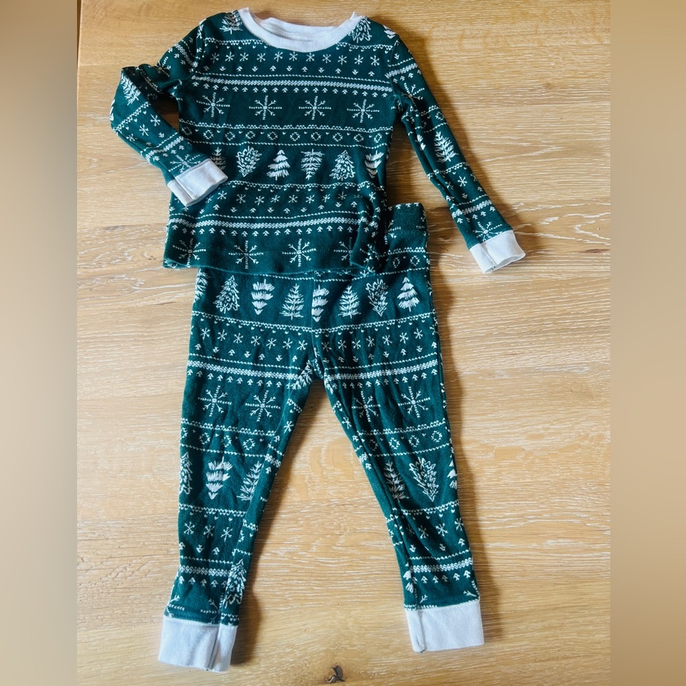 ❄️🎄LC LAUREN CONRAD SNOWFLAKE KIDS PAJAMAS🎄❄️
